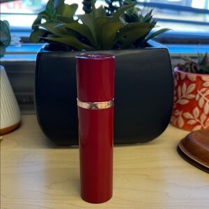 Tom Ford List Cherry .33 OZ